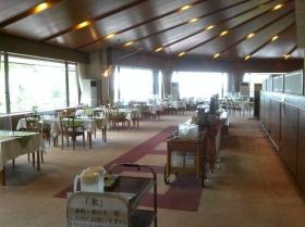 レストラン風景