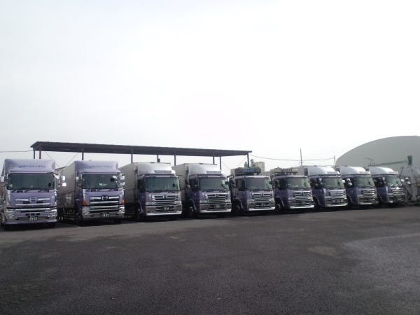 大型輸送ドライバー（各種手当も充実・大型自動車免許）