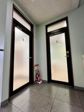 新守山事務所／職員トイレは男女別・利用者様とも別です
