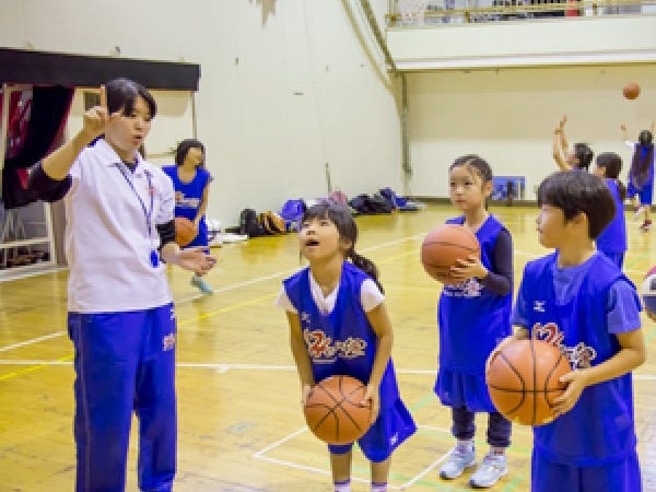 スポーツインストラクター