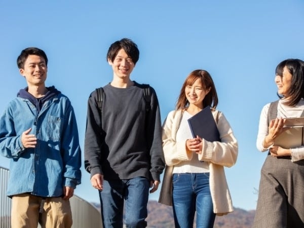 機械オペレーター・金属加工会社で機械オペレーター（正社員登用有・フォークリフト資格あれば尚可）