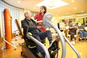 様々なリハビリ器具を取り揃えています。