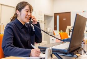 ケアマネジャー、相談員