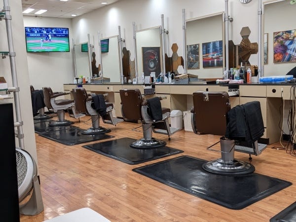 理容室の受付スタッフ（未経験OK）