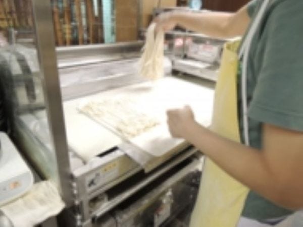 香川の郷土料理が味わえる店で香川の讃岐うどんを美味しく提供しています。