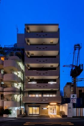 新築 鉄筋コンクリート造８階建