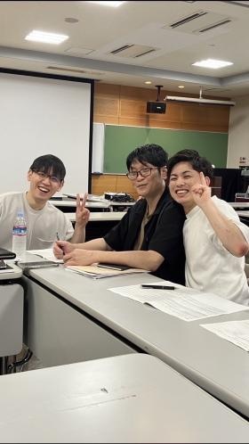 店長が集まってミーティング