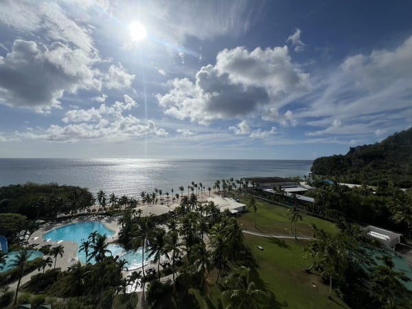 最近の社員旅行はグアムへ。社長自らが考えるプランは社員から好評です。