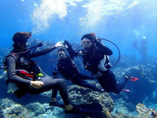 ダイビングインストラクター業務