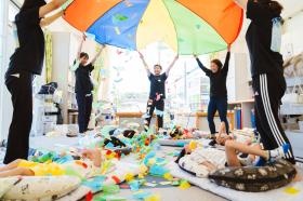 活動 パラバルーン