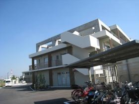 広々とした敷地