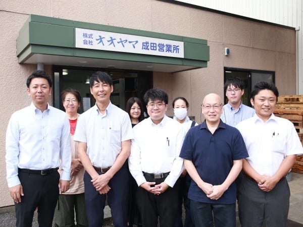 成田営業所メンバーです♪