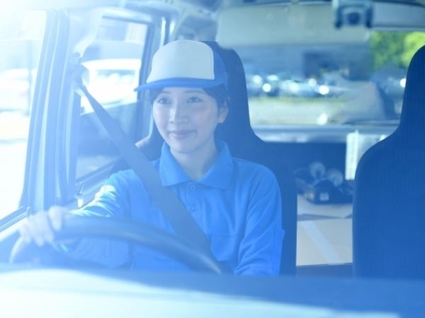 ルート配送ドライバー・軽貨物ドライバー・軽ドライバー（福利厚生充実・学歴不問）