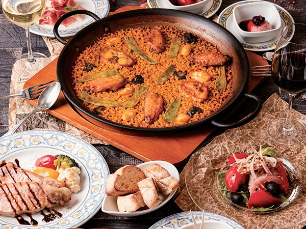 ホールスタッフ（未経験者歓迎・調理経験者歓迎）