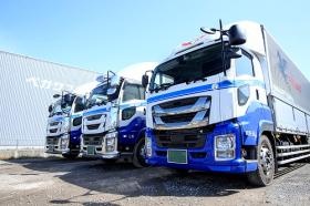 ペガサス運輸トラック