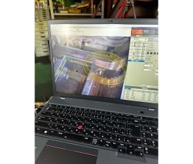 三次元計測機による測定の様子