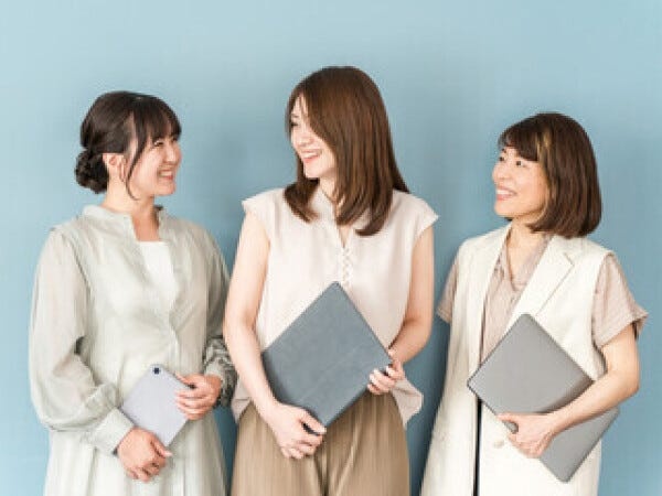 髪型、ネイル、服装自由◎自分らしさを表現！