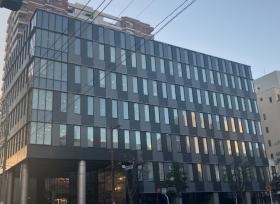 ラッキーボウル跡地のきれいなセンターです★