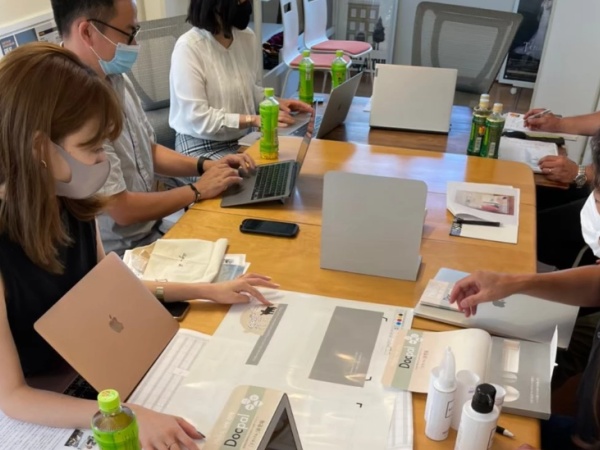 【専門性×柔軟性】各メンバーが専門性を持ちながらも、状況に合わせて柔軟に、領域横断的に事業に取り組んでいます。