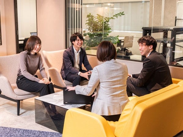 悩みや苦労を共有できる同期とともに、あなたも当社でのキャリアをスタートさせませんか？