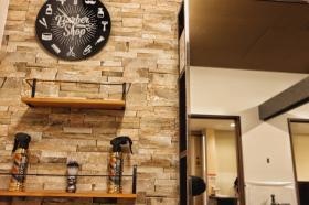 ヘアメイクサロンドケーズ エントランス