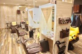 ヘアメイクサロンドケーズ 内観