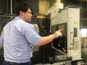 作業は機械が行うので、肉体労働はありません。