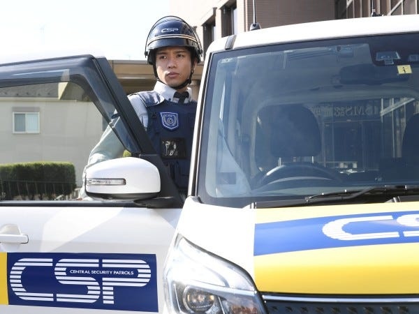 胸元にはリアルタイムで撮影されているWebカメラを装着。リアルタイムで状況をベテランスタッフが確認してくれるので安心です！