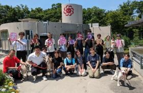 スタッフの皆さんです。和気あいあいしています。