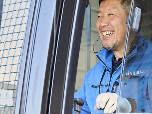 当社で活躍するスタッフのほとんどが未経験者です。お仕事の範囲を広げるために資格取得の支援もご用意しており、スキルアップできる環境です♪