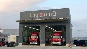 【福岡営業所 整備工場】ドライバーの安全第一を心がけています