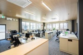 本社は２０２３年に新設されたばかりのオフィス