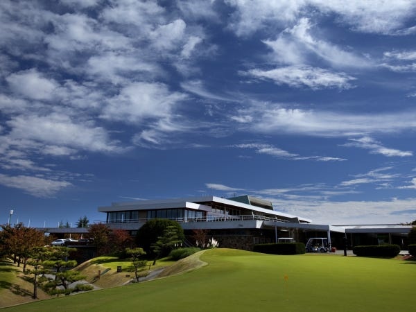 ゴルフ場フロント事務・ゴルフ場のフロント受付・事務（2026年3月卒業）