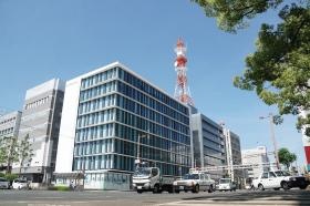 オフィスの外観です。高知県庁、高知市役所のすぐ近くです。