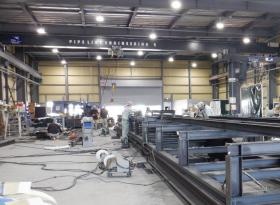 工場内作業風景