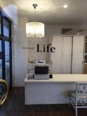 ヘアーデザインライフ・２階入口