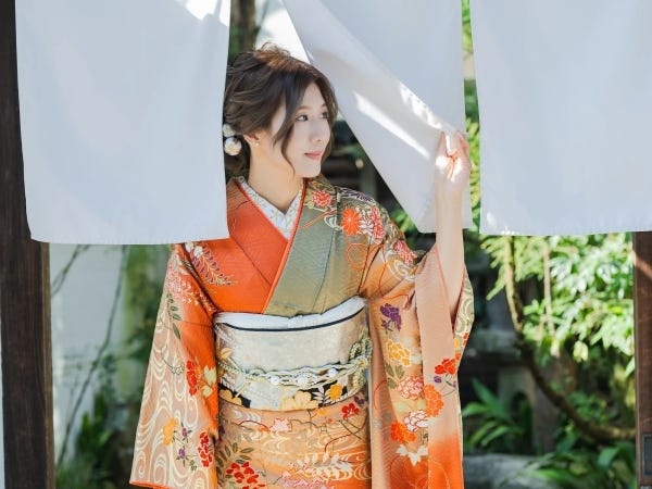 着付けヘアセットメイクスタッフ（急なお休み相談可・美容師免許）