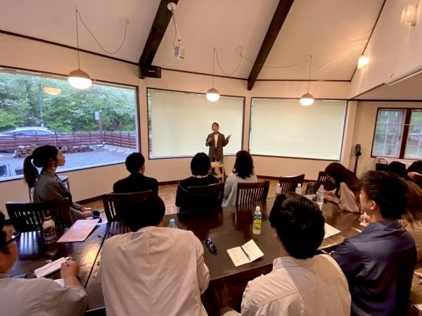 韓国商品のバイヤースタッフ（未経験OK・職歴不問）