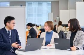 平均年齢２９歳・若手のうちからしっかり評価・活躍できます！