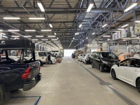 西日本最大級の大きな工場です（ボディーセンター寝屋川）