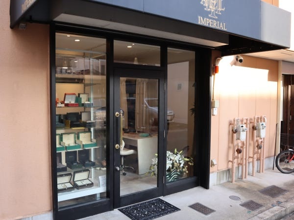 完全予約制で接客業務はありません♪もちろん来客時は知識ある先輩が対応します♪