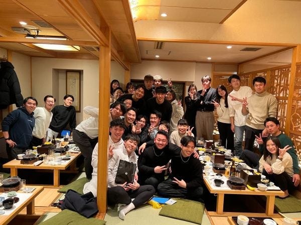 平均年齢は20代。中長期的に共に働く仲間を採用することを大切にしており、相手想いのメンバーばかりが在籍しています！