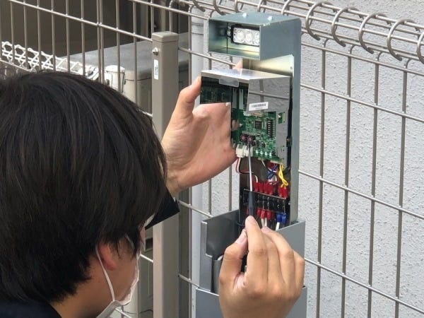 簡単な調整から本格的な修理まで作業内容は様々です。