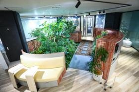 大阪本社カフェスペース