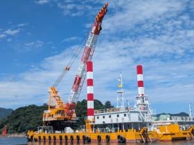 ３００ｔ吊起重機船「美保号」