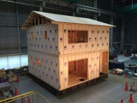 製品（プレウォール）