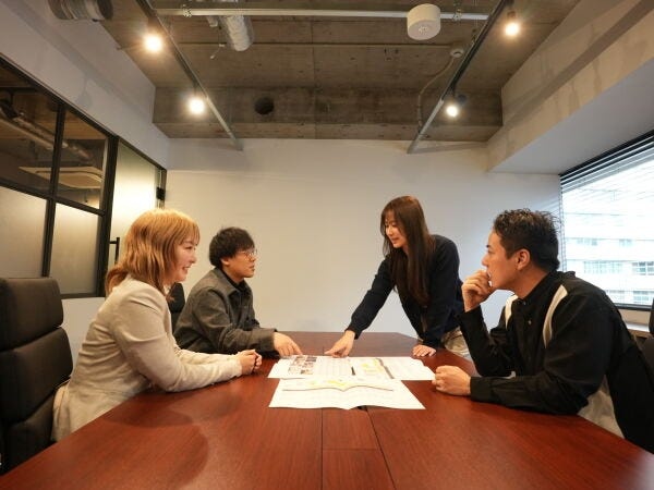 ホテルスタッフ・ホテルフロントスタッフ