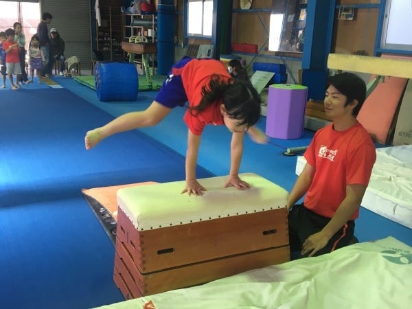 体操クラブのコーチ・スポーツインストラクター（学生アルバイトOK）