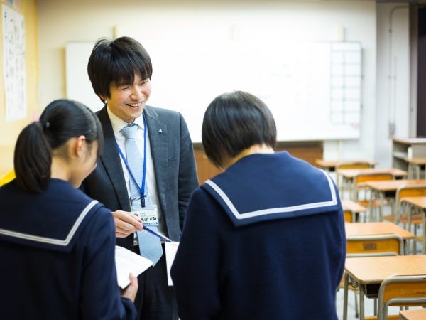 個別指導塾の運営担当（未経験OK・昇給あり）
