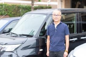 ドライバーが医師と看護師を乗せ、往診先へ送迎します。